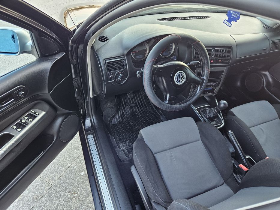 Vw golf 1.6i impecabil an 2003