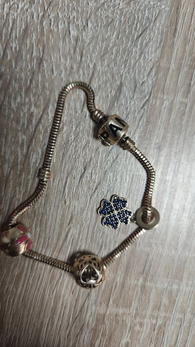 Brățară Pandora de aur de 14 karate..