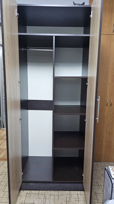 Продам шкаф срочно