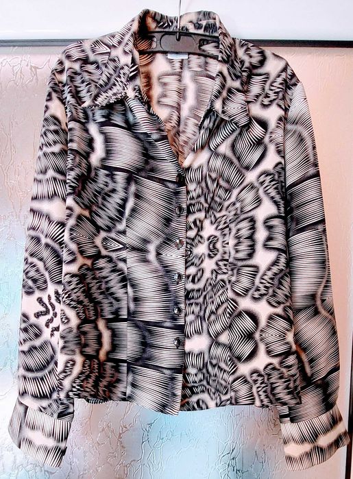 Bluza maneca lunga, eleganta, imprimeu bej cu negru