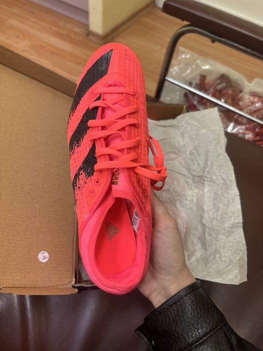 Adidas sprintstar running spikes