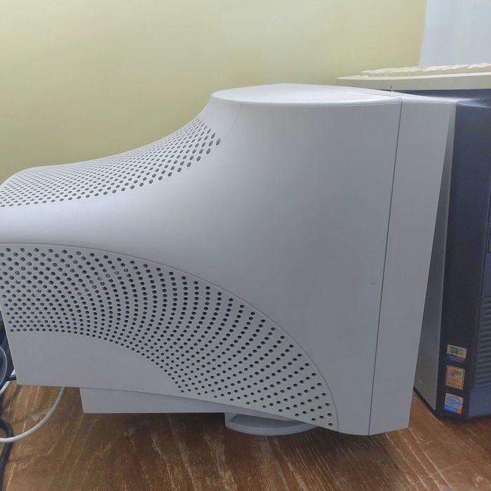 Monitoare CRT Samsung, Philips