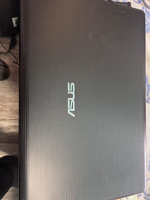 Лаптоп Asus laptop