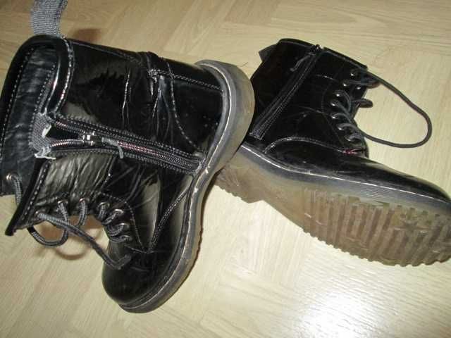 Английски кецове лак