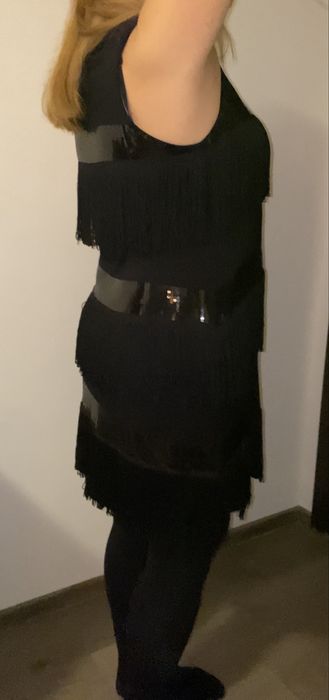 Черна парти рокля с ресни и пайети, размер L