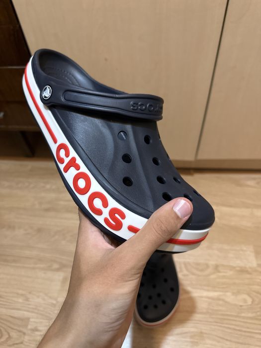 CROCS новые абсолютно