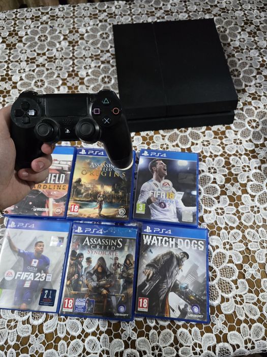 Vand PS4 PHAT 1TB + jocuri