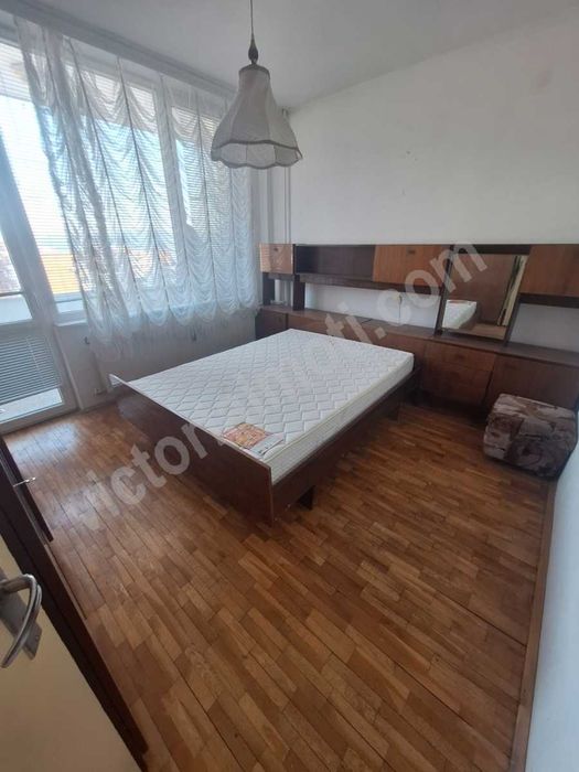 Продава се Тристаен апартамент в Велико Търново, Колю Фичето - 75 кв.м за 1580 €/кв.м - Снимка #11