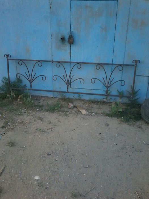 Оградки на кладбище