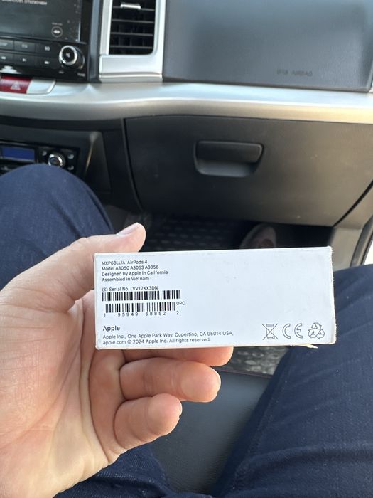 AirPods 4 оригинал