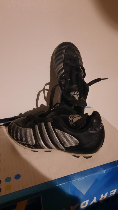 Adidasi fotbal copii marimea 30