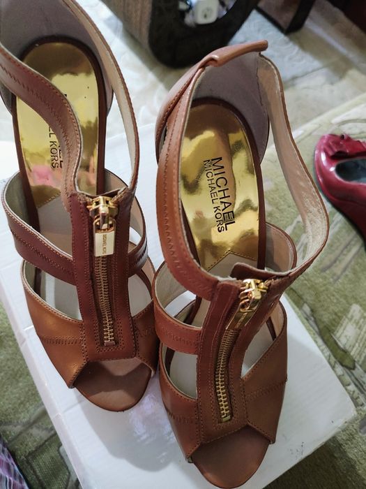Vand sandale noi, din piele naturala, Michael Kors, masura 38