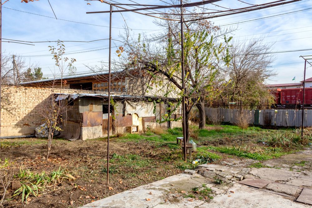 Срочно продаётся участок 6 соток.Идеальный вариант под застройку!