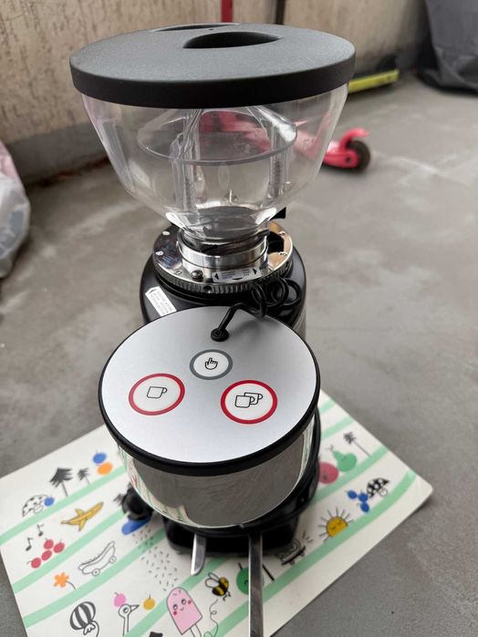 Кафемелачка Mazzer Mini Electronic, с нови оригинални ножове