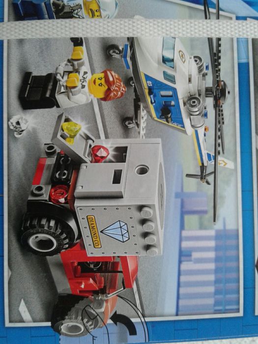 Set de vehicule Arestarea politiei aeriene, Lego 60243, nou, sigilat
