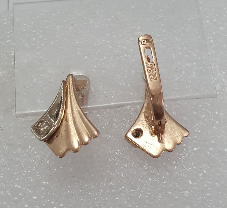 Ракушка   бриллиантиком.