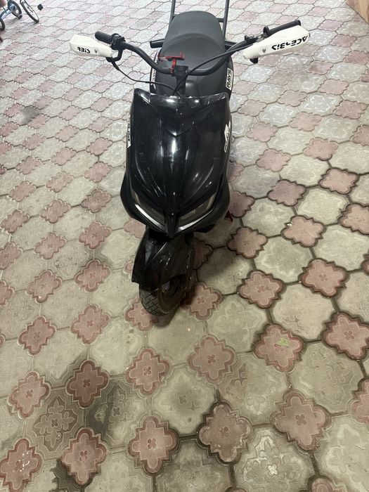 Продам Мопед м8 стант