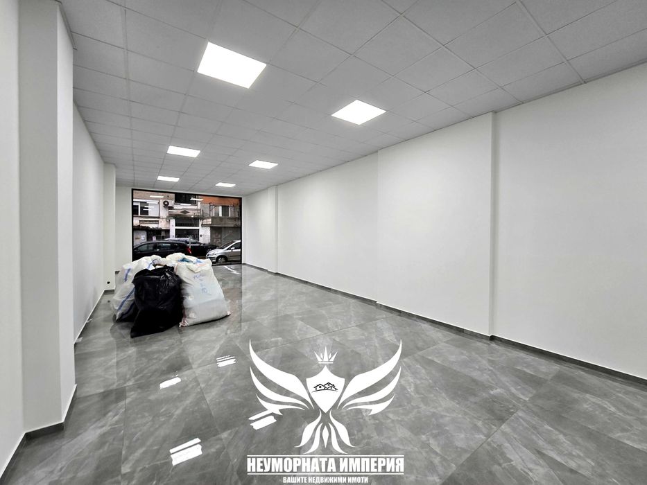 Дава се под наем Магазин в Асеновград - 101 кв.м за 785 € - Снимка #12