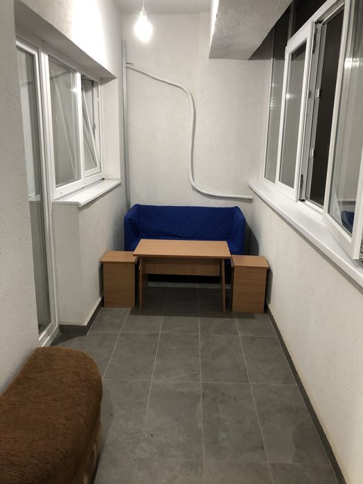 Inchiriez apartament 2 camere DECOMANDAT 65mp