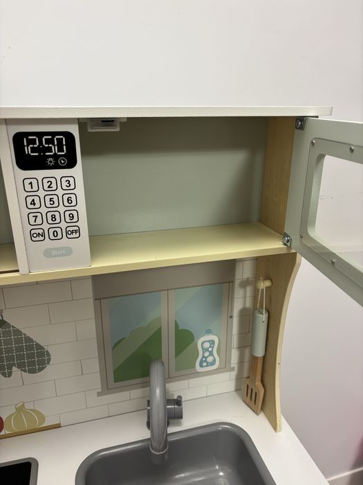 Bucatarie de lemn pentru copii