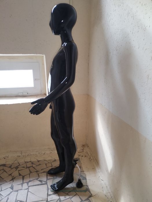 Манекен детский в очень хорошем качестве