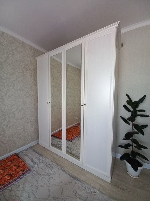 Продам шкаф. С распашн.дверями