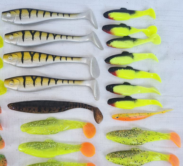Lot 32 shaduri Relax Diamond, Bomb, Mann's, Daiwa, Westin.