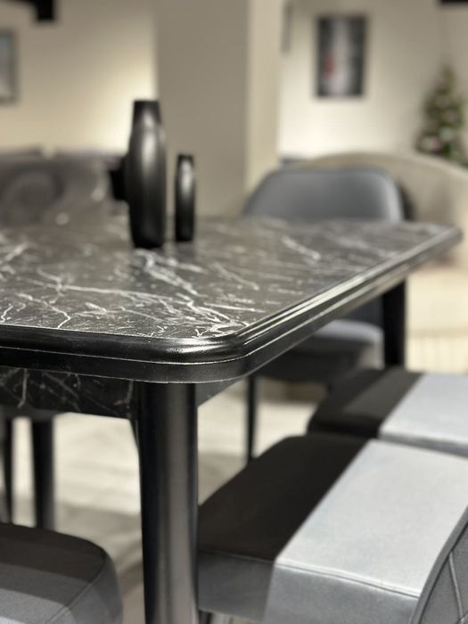 Обеденный стол и стулья по акции