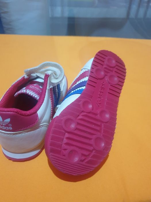 Adidas marimea 23