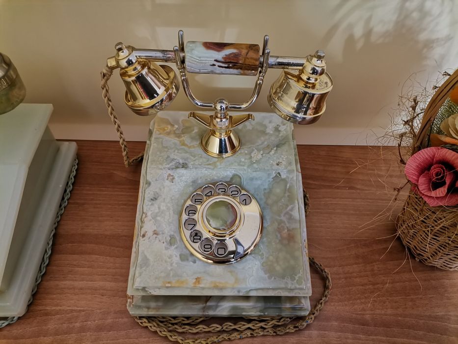 Старинен ретро домашен телефон POST DFeAp 302 от бронз и мрамор