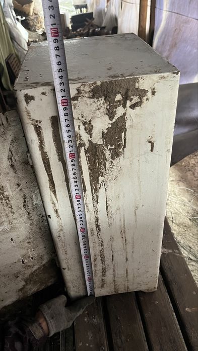 Сейф продам. Размер на фото.