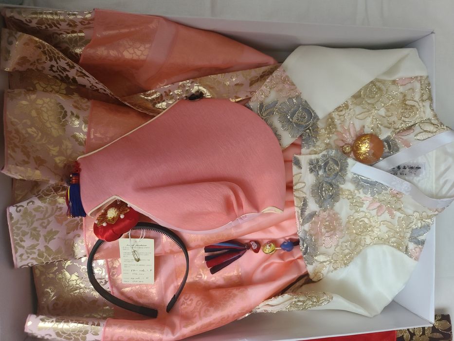 Национальный корейский костюм ханбок на годик