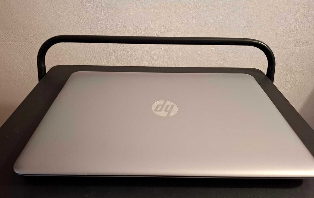 Laptop mare 17.3" HP 470 i5, 12GB RAM, SSD 256GB, nVidia GeForce 930MX