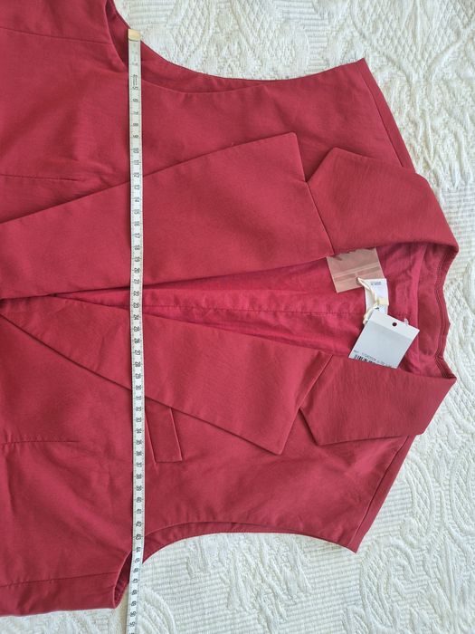 Стилен дамски сет къси панталони и елек  на Mango