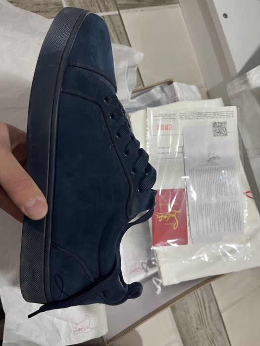 Продам Лабутены новые