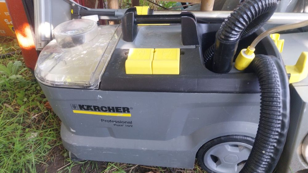 Прахосмукачка Karcher Puzzi 10/2 Profesional Екстрактор Пере и Суши на място Накрайник Седалки