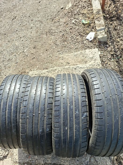 Продам шины 225/50/18