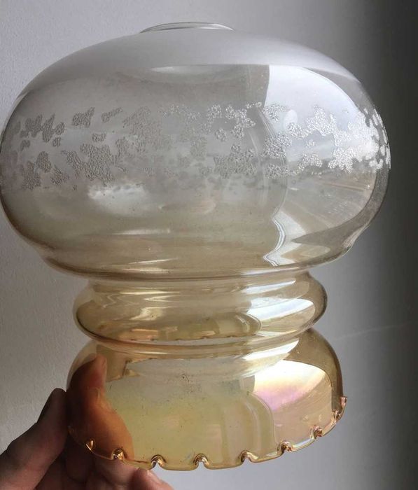 Продам плафоны  для  югославской  люстры  или  бра .