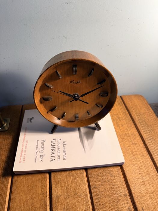 Настолен часовник / Kienzle / 60-те