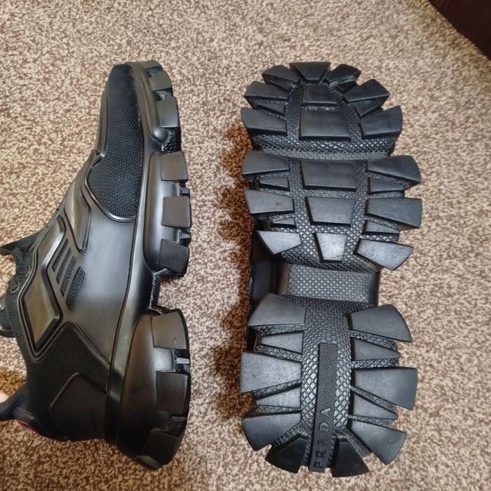 Кроссовки Prada Cloudbust 43-44размер
