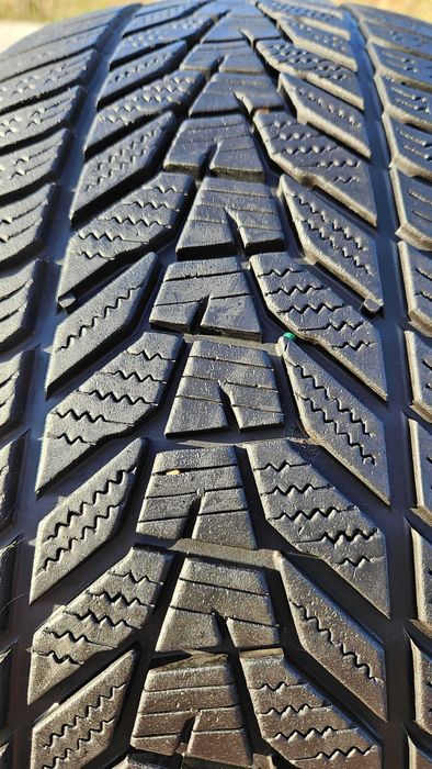 225/40 R18 • Iarna • Hankook Winter I cept evo 3 92V XL | 2 buc | DOT 2024 | Pret/buc