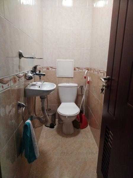 Дава се под наем Тристаен апартамент в Бургас, Възраждане - 90 кв.м за 510 € - Снимка #9