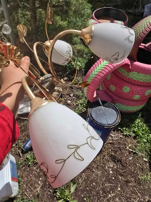 Продам красивую люстру