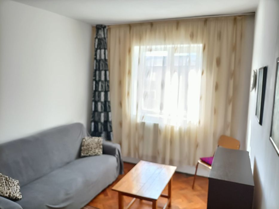 Inchiriere apartament  doua  camere