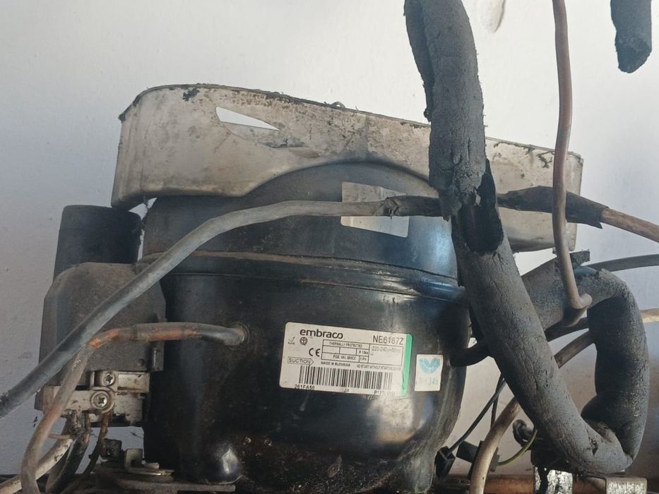 Продам витринный компрессор