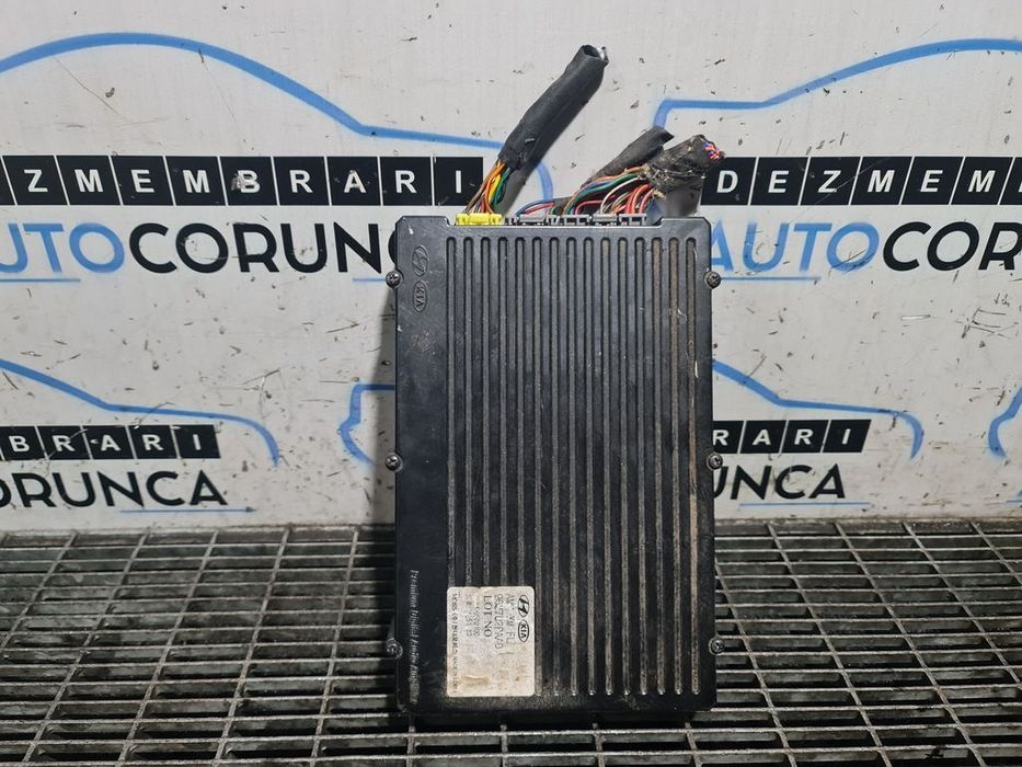 Amplificator audio Kia Sorento II Facelift 2012 - 2014 (1373) 963702PAA0