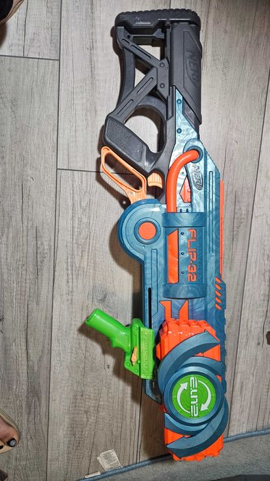 Nerf Elite 2.0 - 4 броя бластера + жилетка