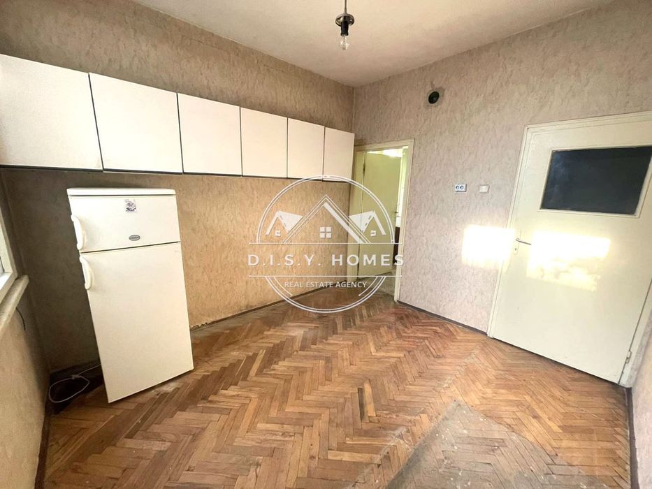 Продава се Тристаен апартамент в Горна Оряховица - 95 кв.м за 842 €/кв.м - Снимка #2