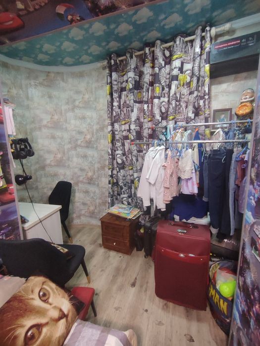 Продаёться четырех комнатная квартира