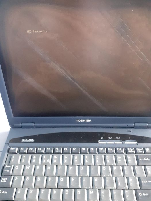 Vînd Schimb Laptop Toshiba Defect